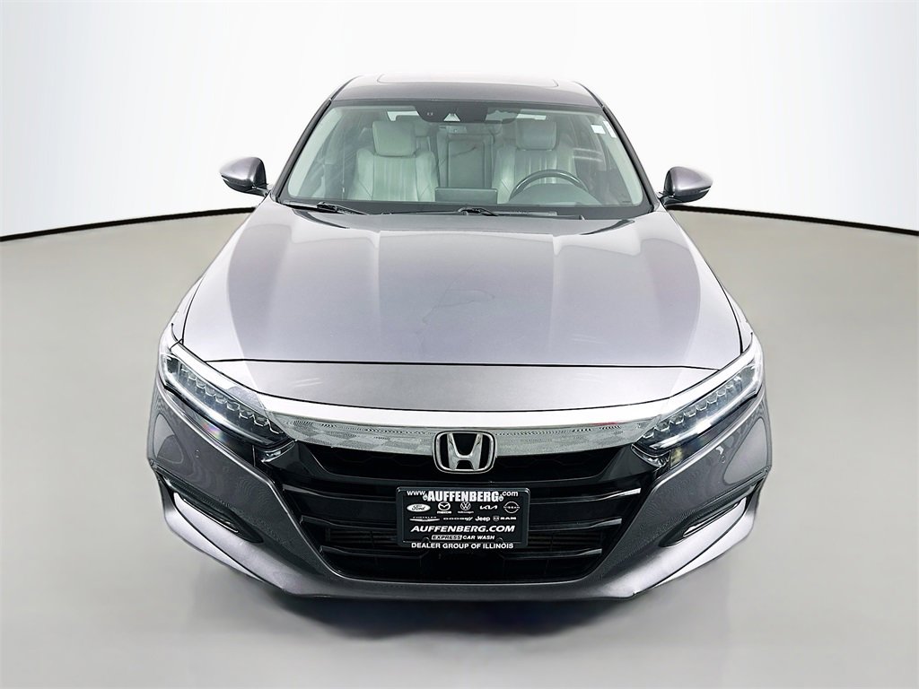 Used 2019 Honda Accord Touring image 2