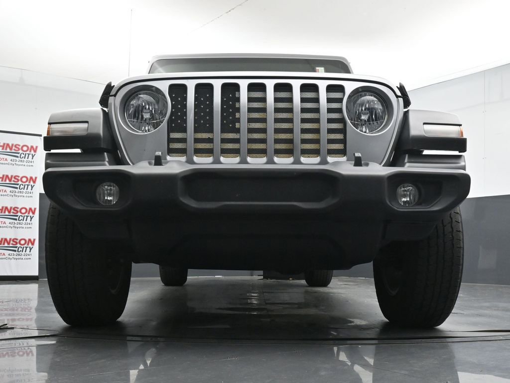 Used 2020 Jeep Gladiator Sport w/ Quick Order Package 24S AWD/4WD image 19