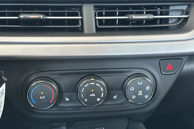 New 2026 Chevrolet Trax LS w/ LS Convenience Package FWD image 27