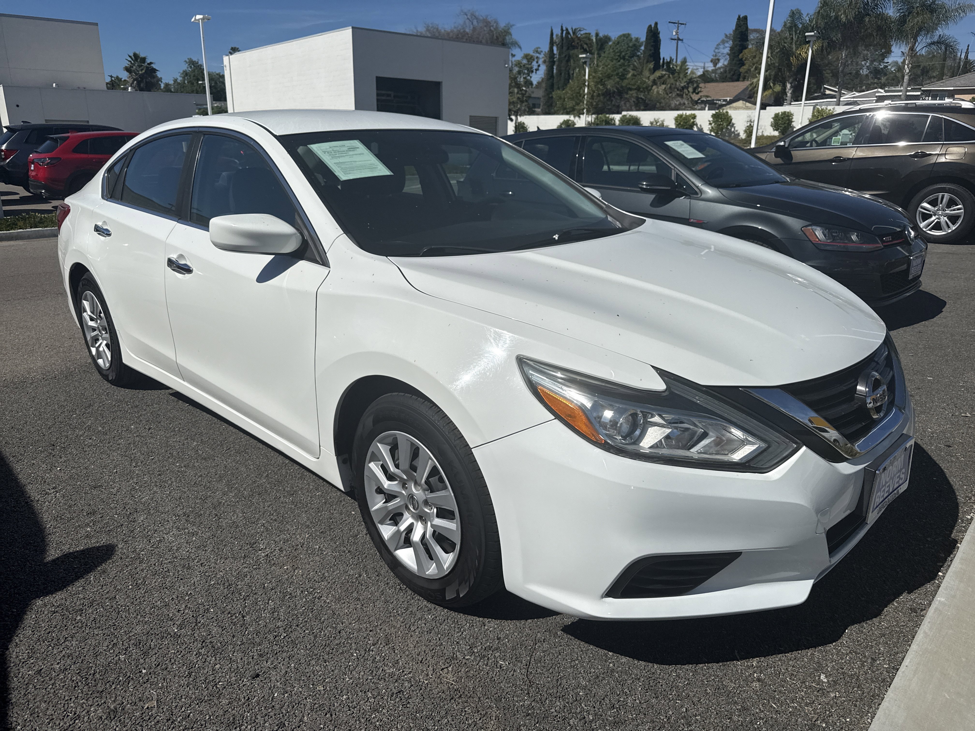 Used 2016 Nissan Altima 2.5 S w/ Power Driver Seat Package image 9