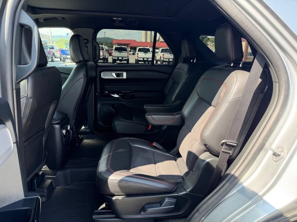 Certified 2024 Ford Explorer ST-Line w/ Class IV Trailer Tow Package AWD/4WD image 20