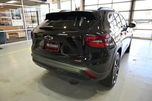 New 2026 Chevrolet Trax RS w/ Driver Confidence Package image 5