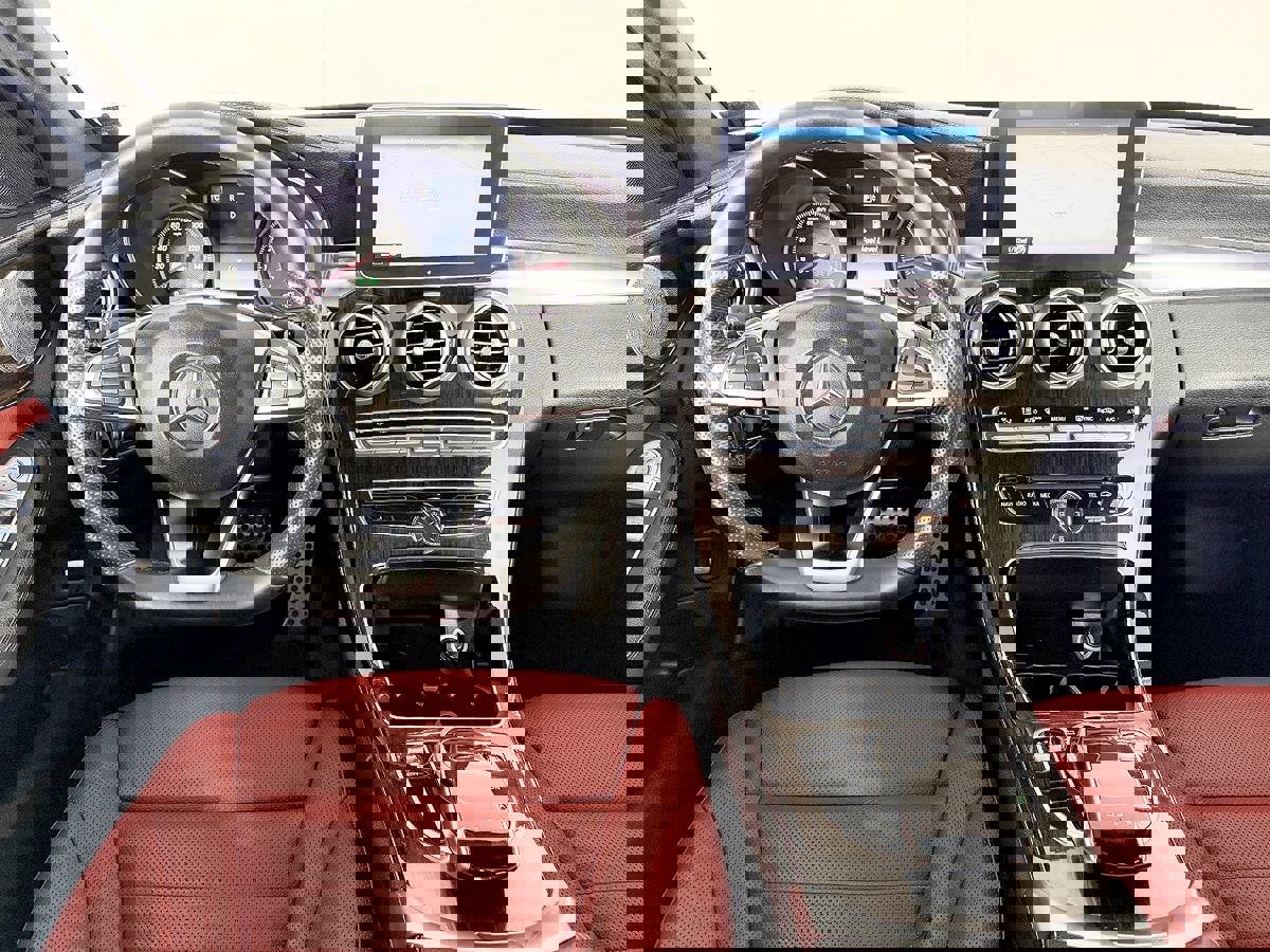 Used 2015 Mercedes-Benz C 400 4MATIC image 52