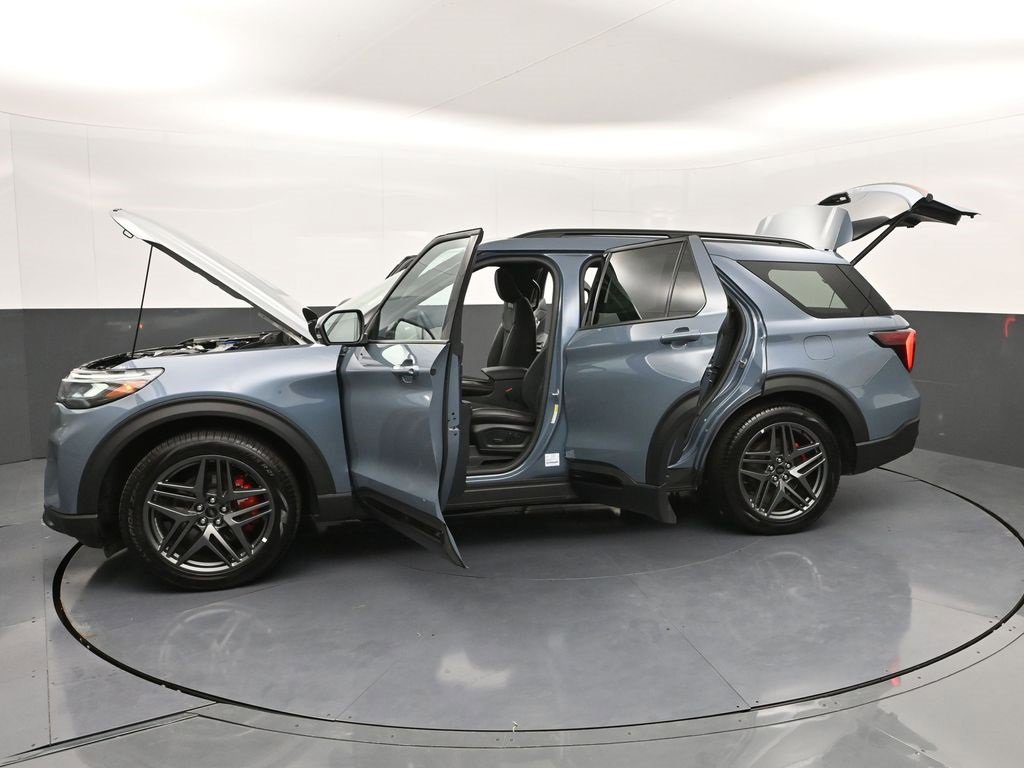 Used 2025 Ford Explorer ST w/ Sun And Sound Package image 52