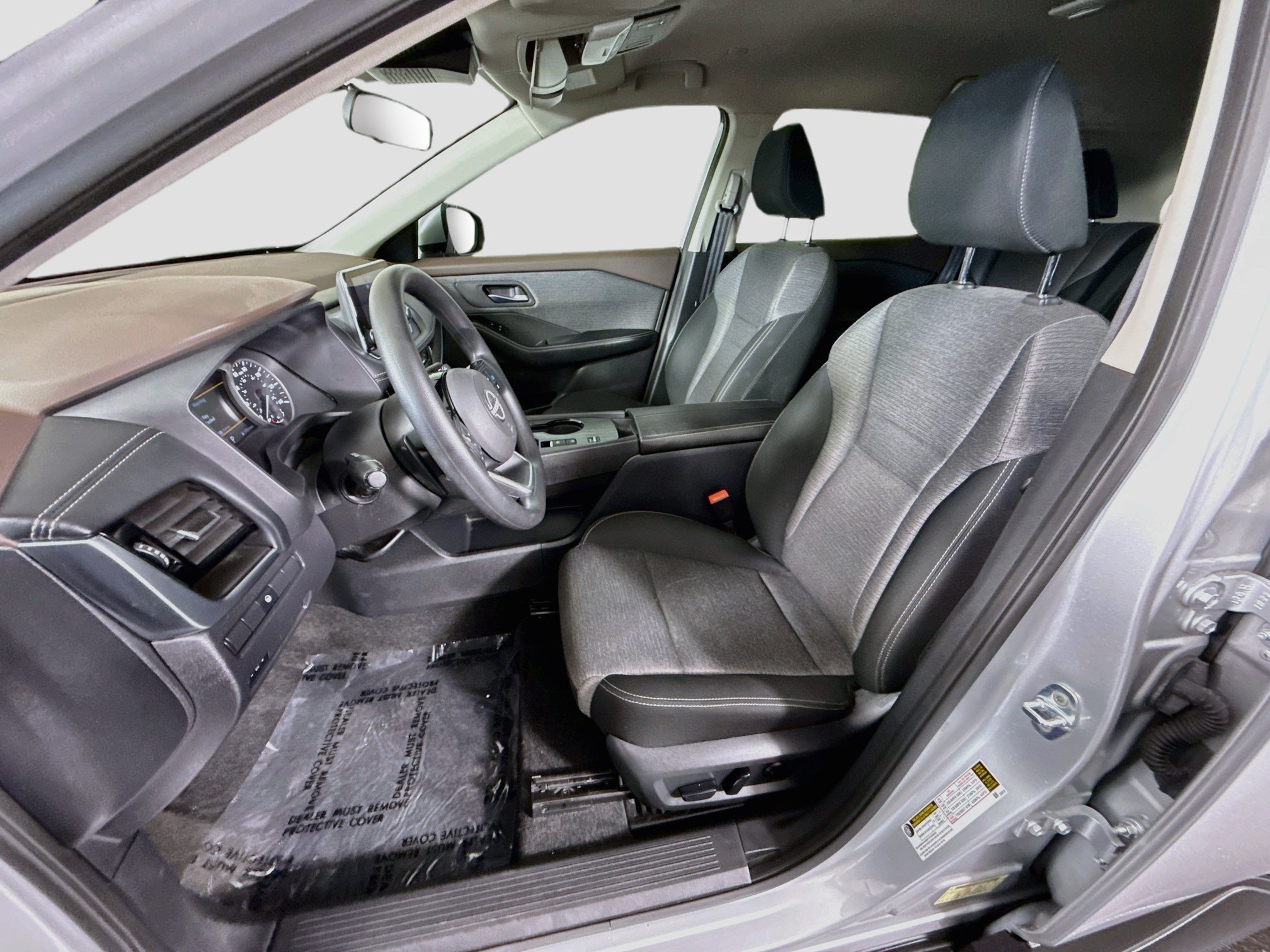 Used 2022 Nissan Rogue SV FWD image 22