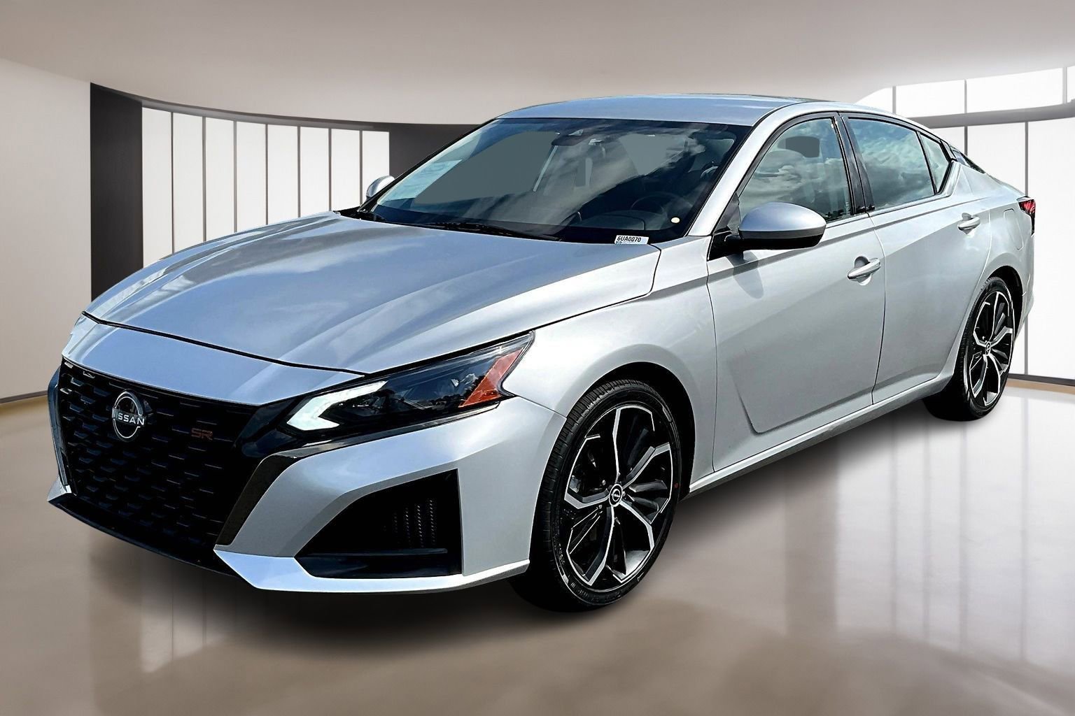 Used 2024 Nissan Altima 2.5 SR image 3