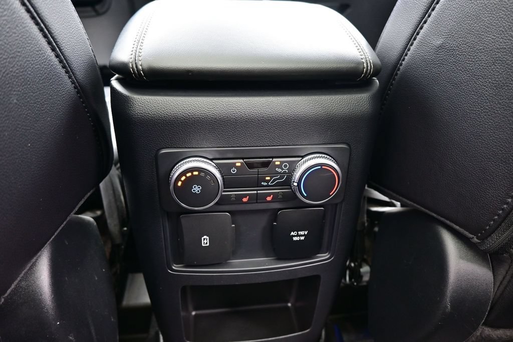 Used 2021 Ford Explorer Limited w/ Equipment Group 301A AWD/4WD image 46