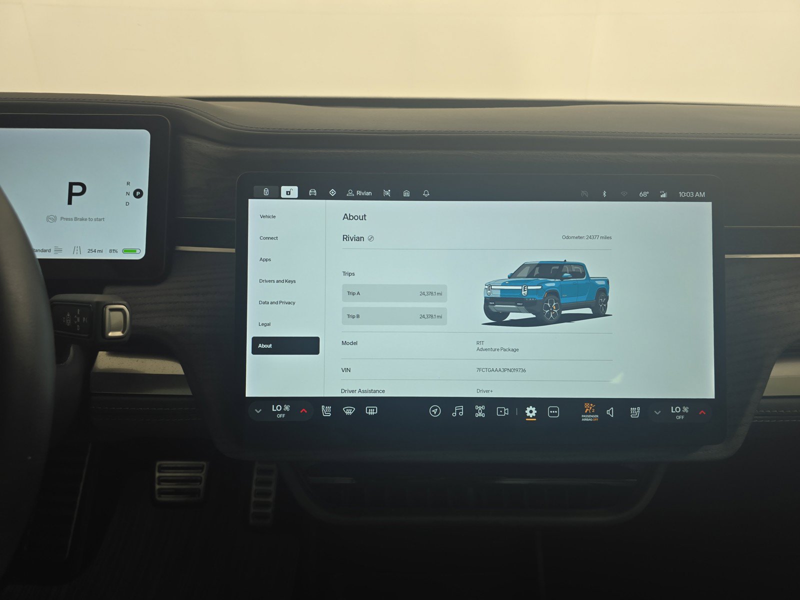 Used 2023 Rivian R1T Adventure AWD/4WD image 27