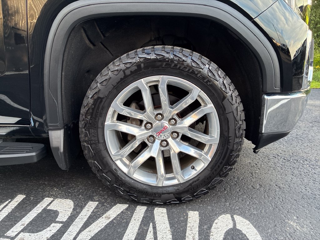 Used 2019 GMC Sierra 1500 SLT w/ SLT Premium Plus Package AWD/4WD image 9