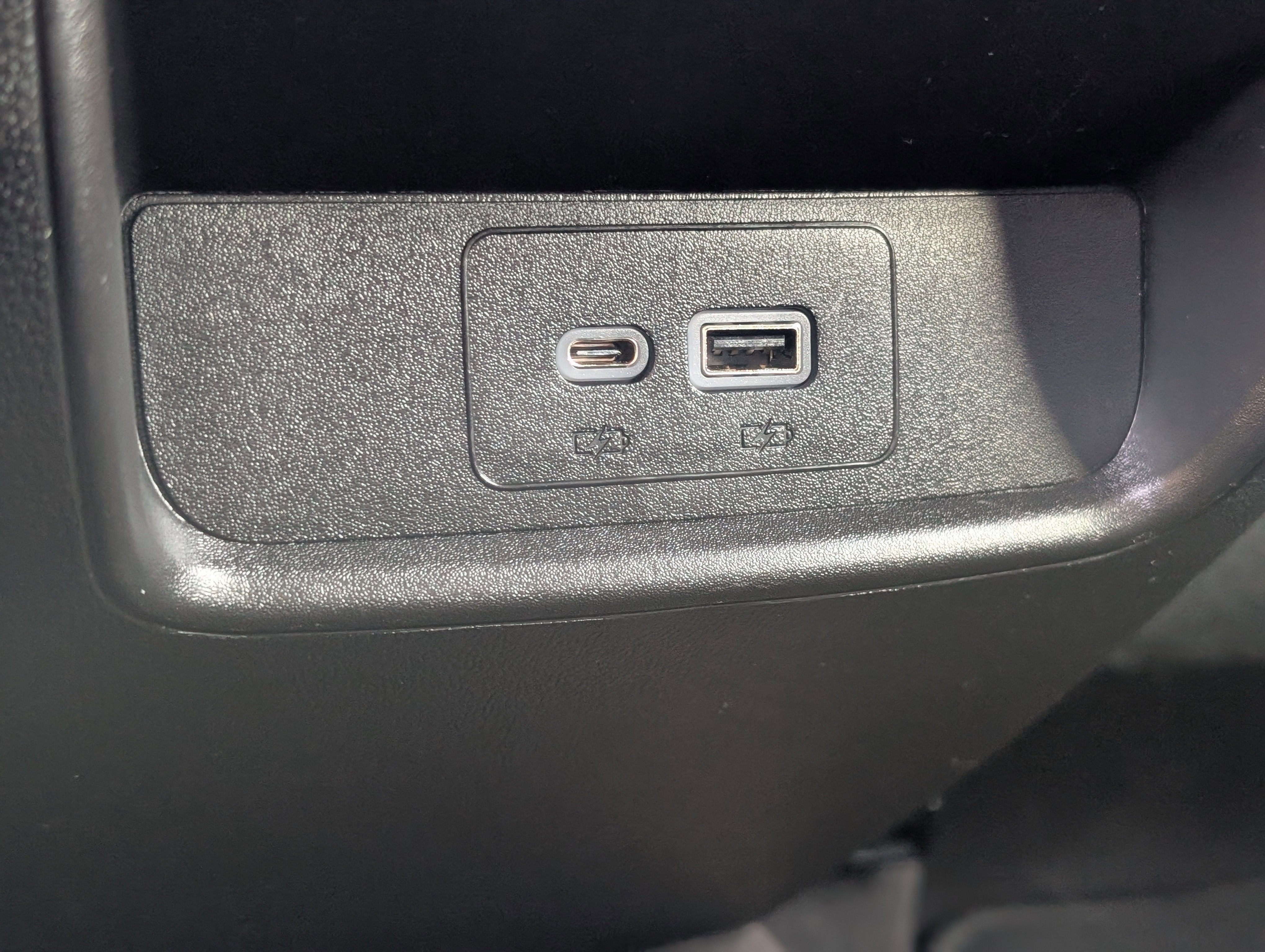 Used 2024 Cadillac XT4 Premium Luxury image 34