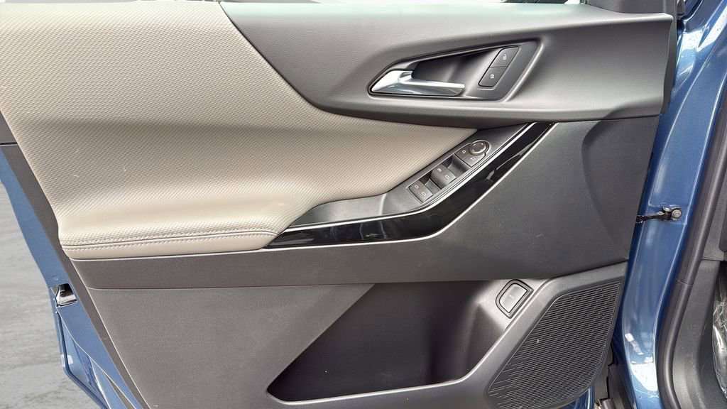 New 2026 Chevrolet Equinox LT w/ Convenience Package II image 24