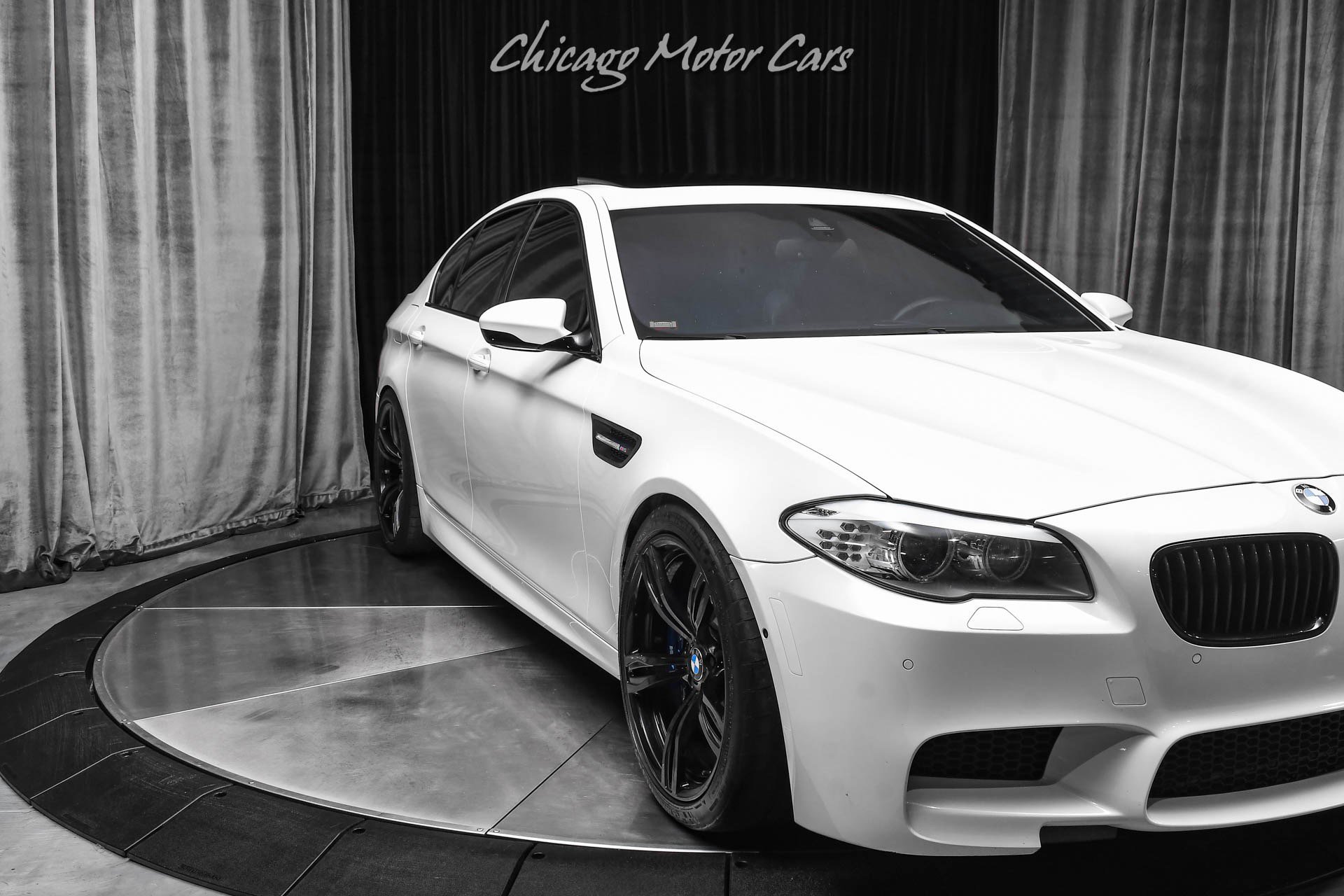 Used 2013 BMW M5 RWD image 51