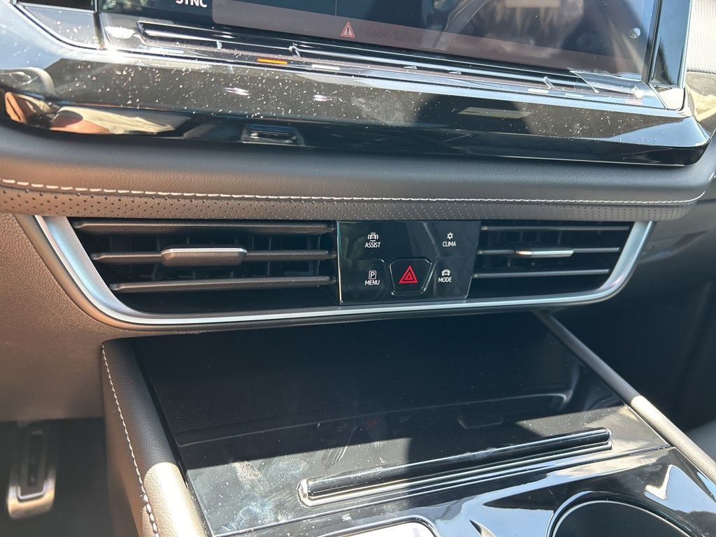 New 2025 Volkswagen Atlas Cross Sport SEL Premium R-Line image 31