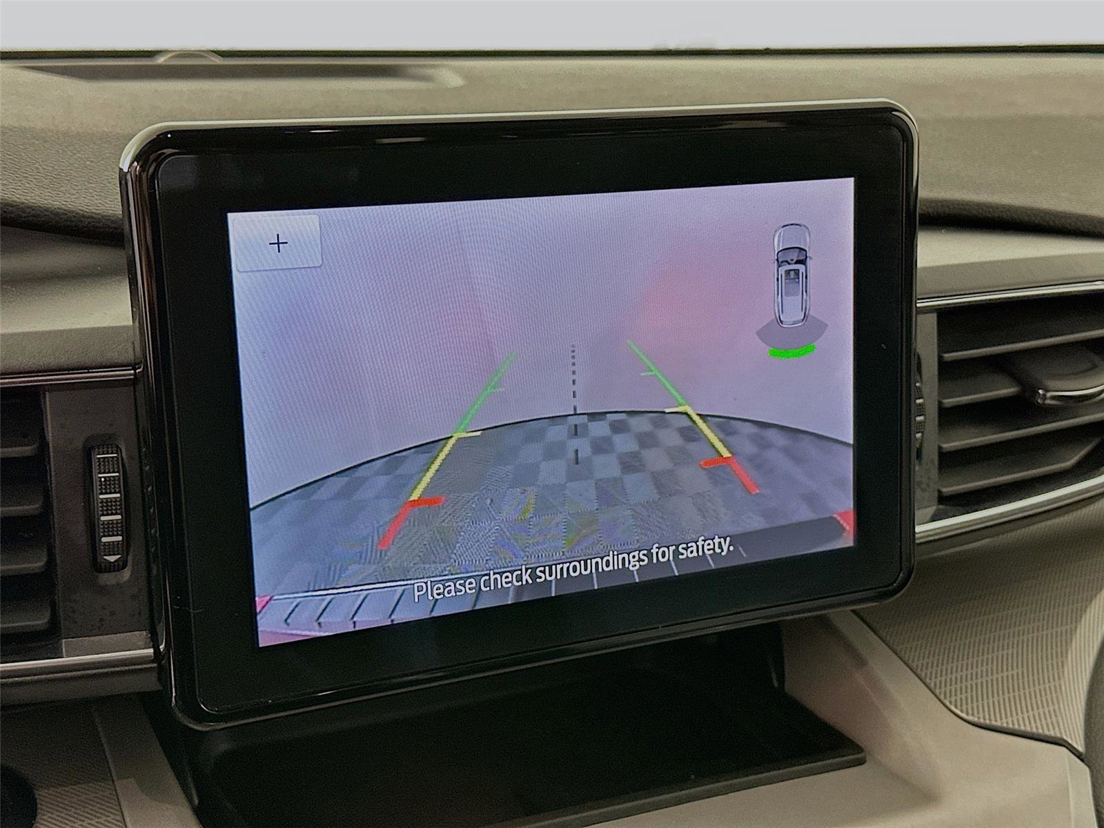 Used 2024 Ford Explorer XLT w/ Equipment Group 202A image 15