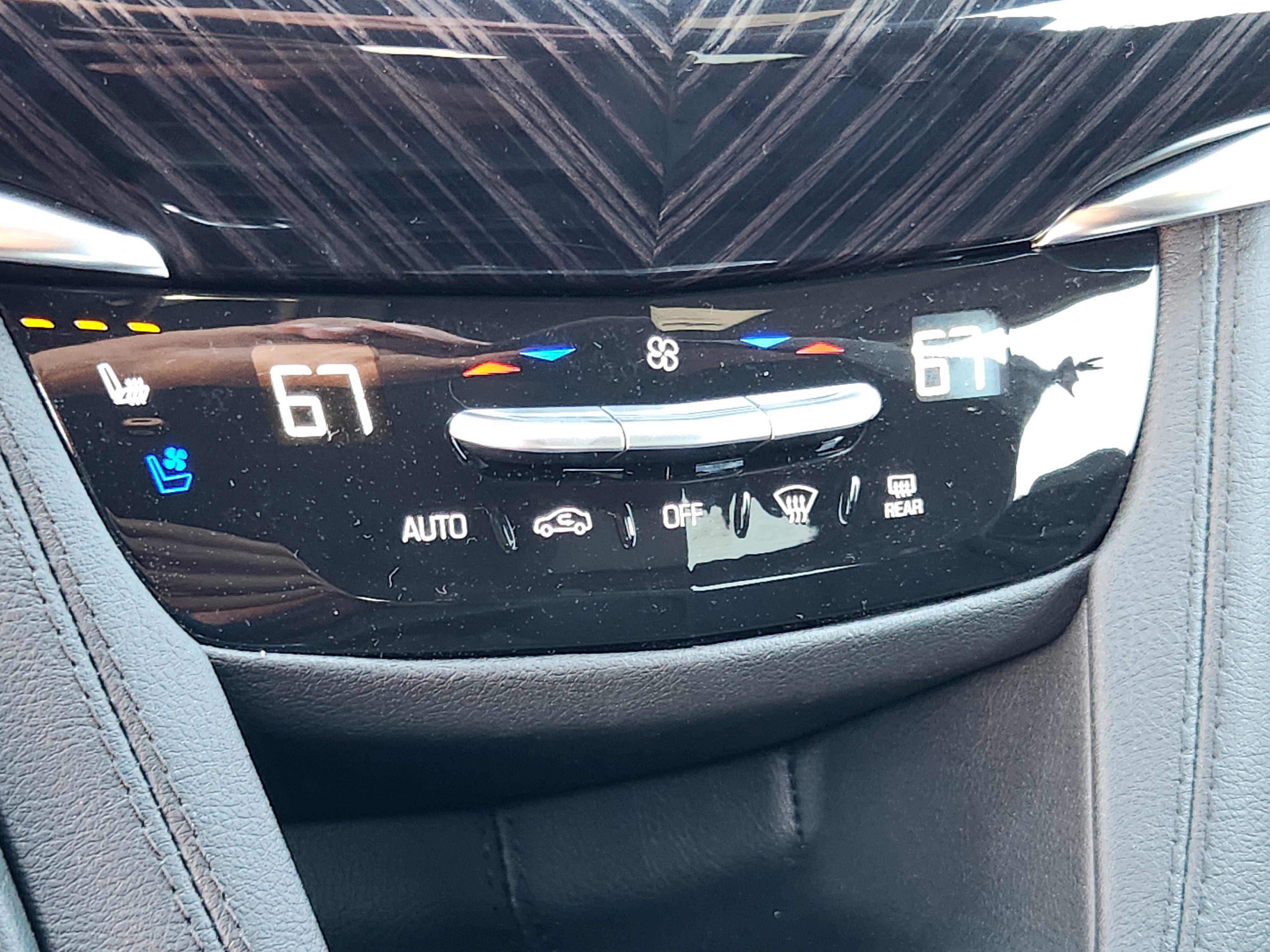 New 2025 Cadillac XT6 Premium Luxury w/ Technology Package image 28