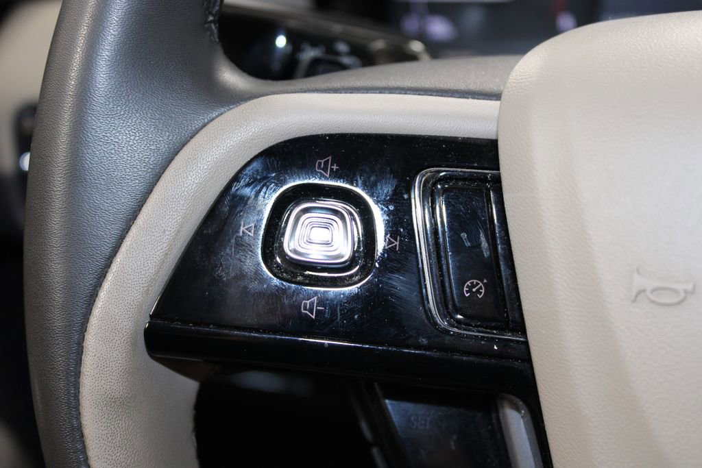 Used 2022 Lincoln Corsair AWD w/ Equipment Group 101A image 22