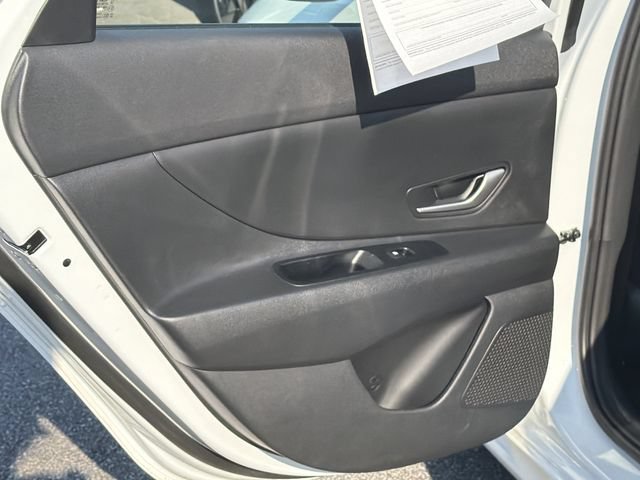 Certified 2026 Hyundai Elantra Hybrid FWD image 21