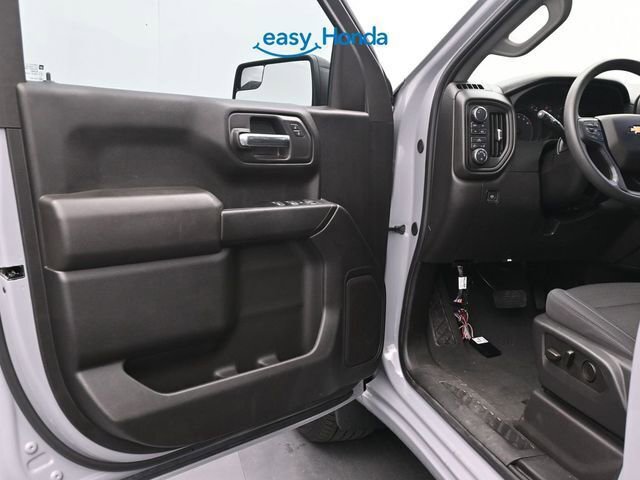 Used 2024 Chevrolet Silverado 1500 Custom image 16