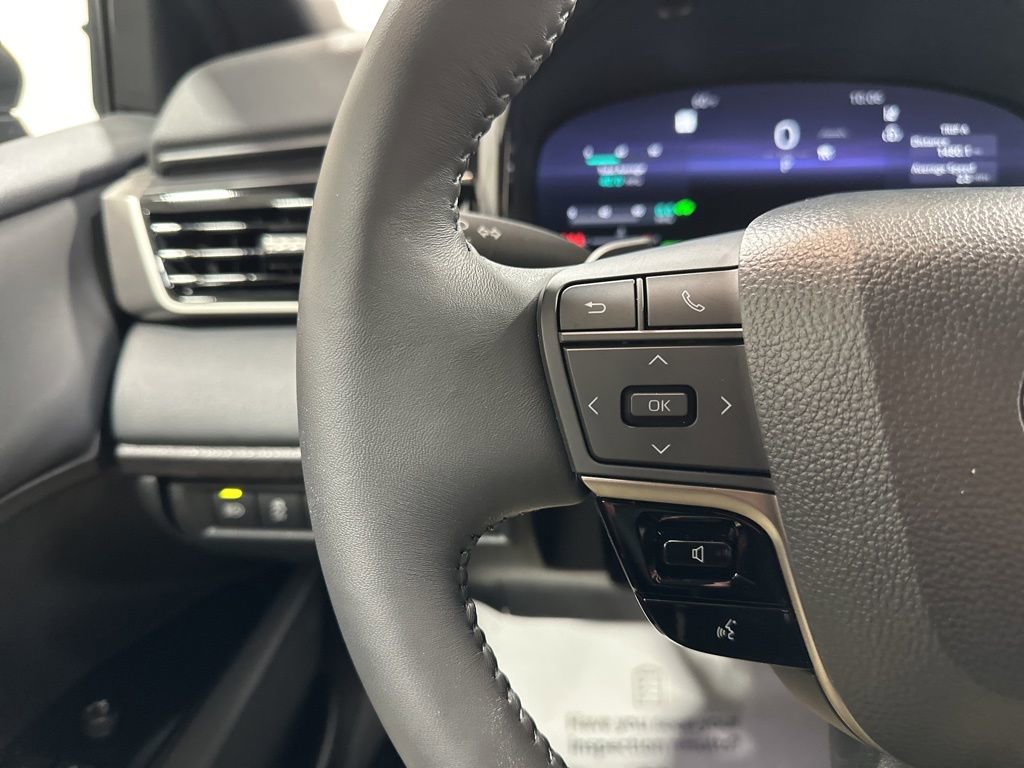 Used 2025 Toyota Camry XSE image 29