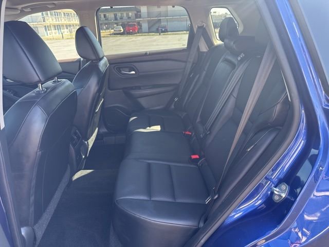 Used 2023 Nissan Rogue SV w/ SV Premium B Package image 23