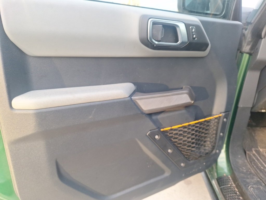 Used 2023 Ford Bronco Badlands image 11