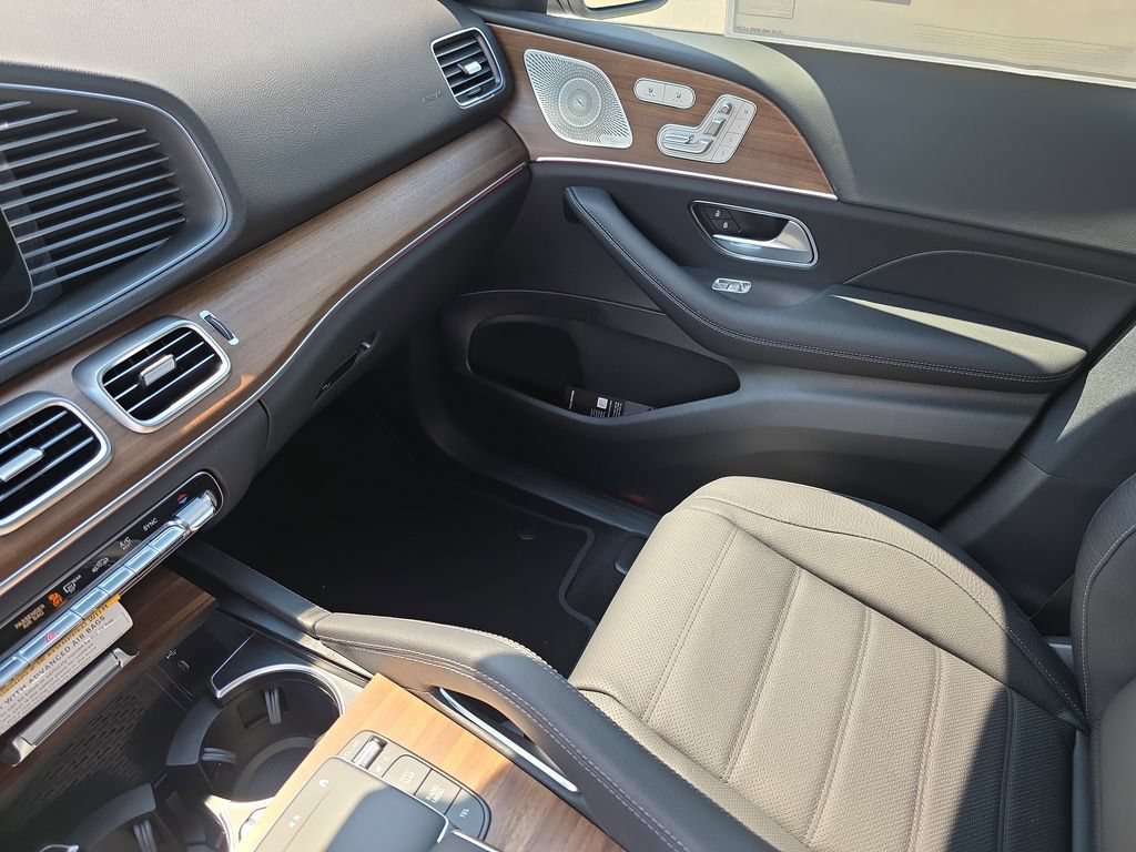 New 2026 Mercedes-Benz GLE 580 4MATIC image 19