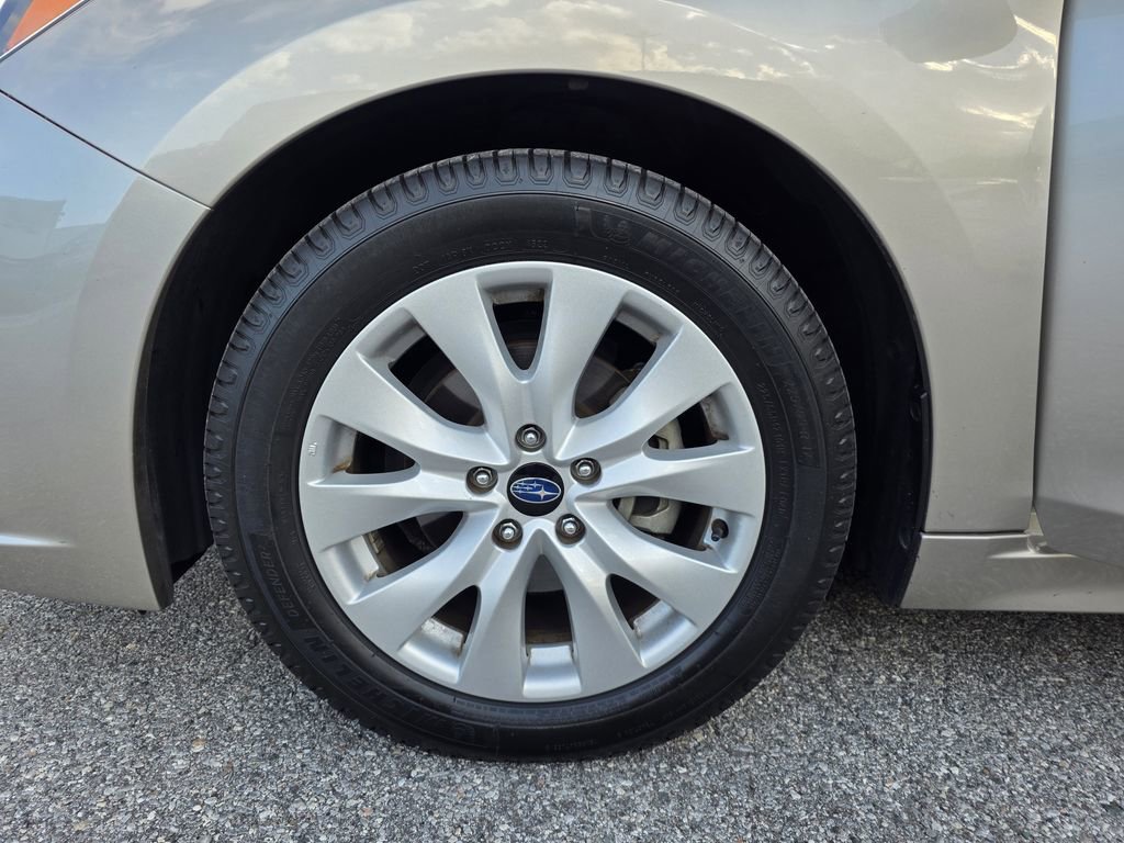 Used 2017 Subaru Legacy 2.5i Premium AWD/4WD image 27