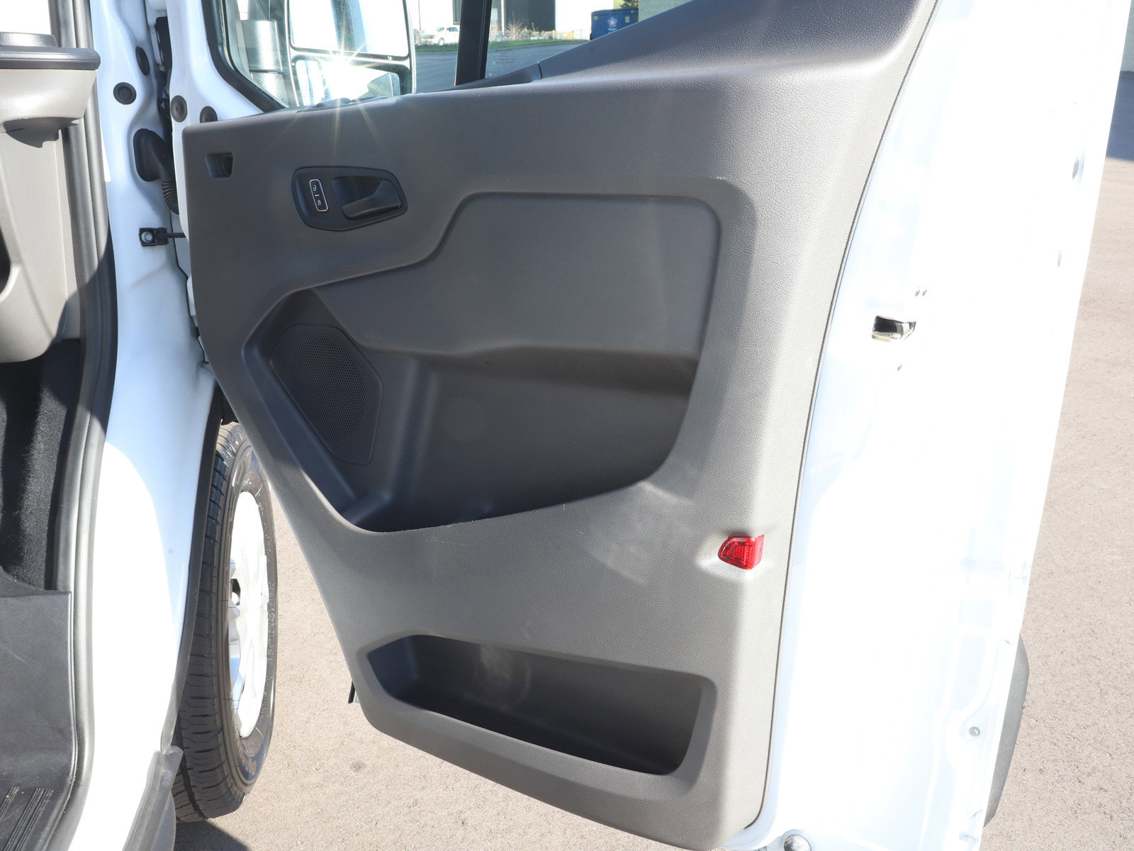 Used 2024 Ford Transit 350 XLT RWD image 9