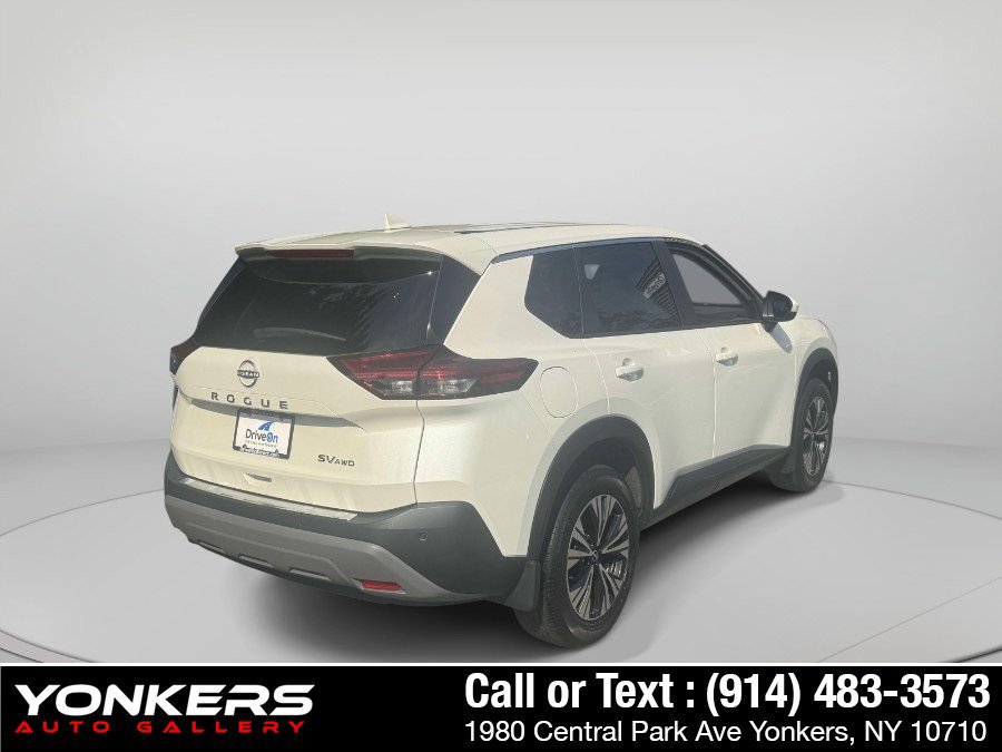 Used 2023 Nissan Rogue SV AWD/4WD image 3