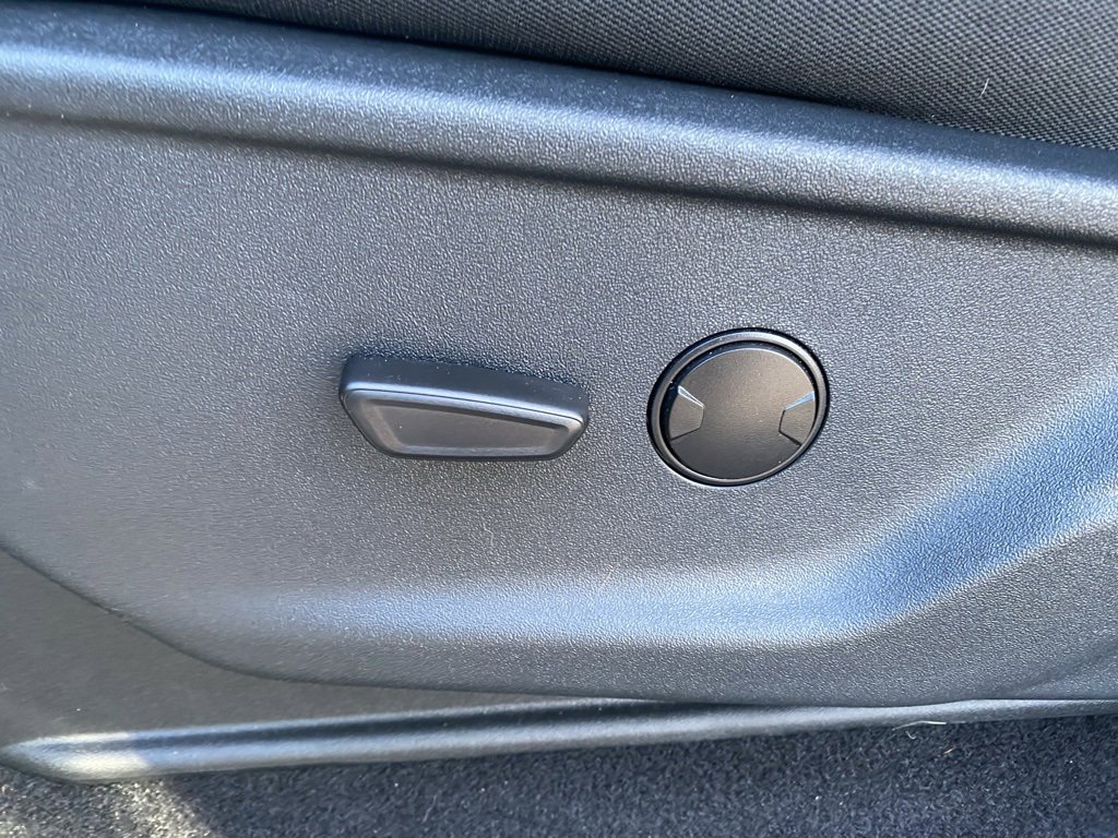 New 2025 Ford F150 XLT w/ Equipment Group 301A Standard image 15