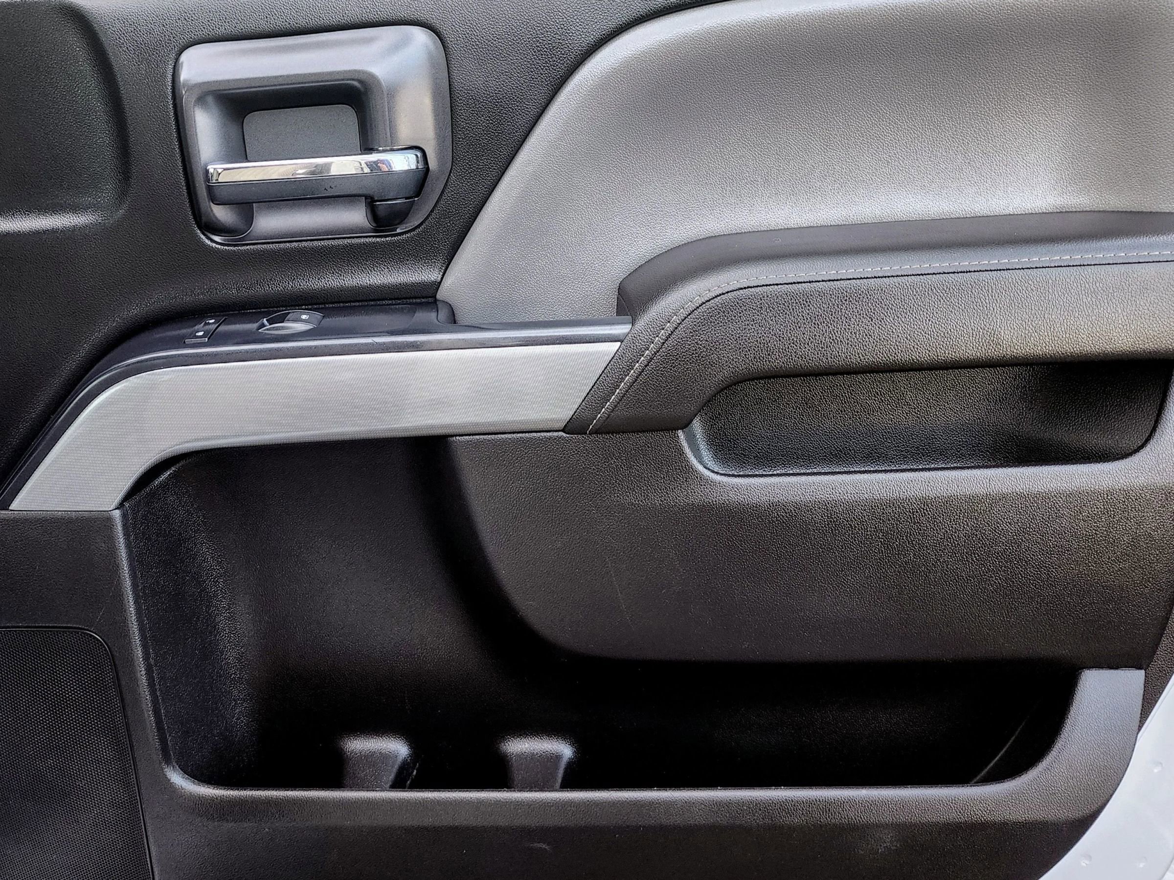 Used 2017 Chevrolet Silverado 3500 LT image 35