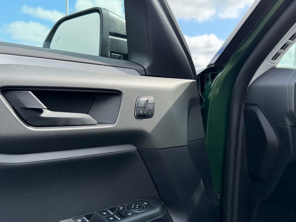 Used 2025 Ford Bronco Sport Badlands image 15