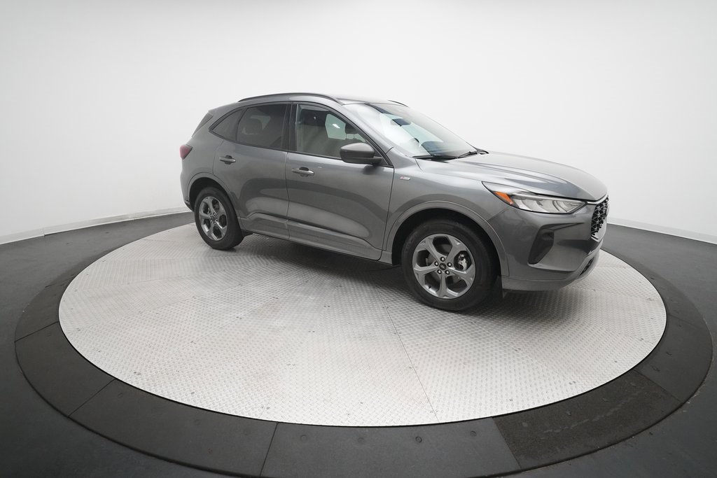 Used 2023 Ford Escape ST-Line w/ Tech Pack #1 image 13