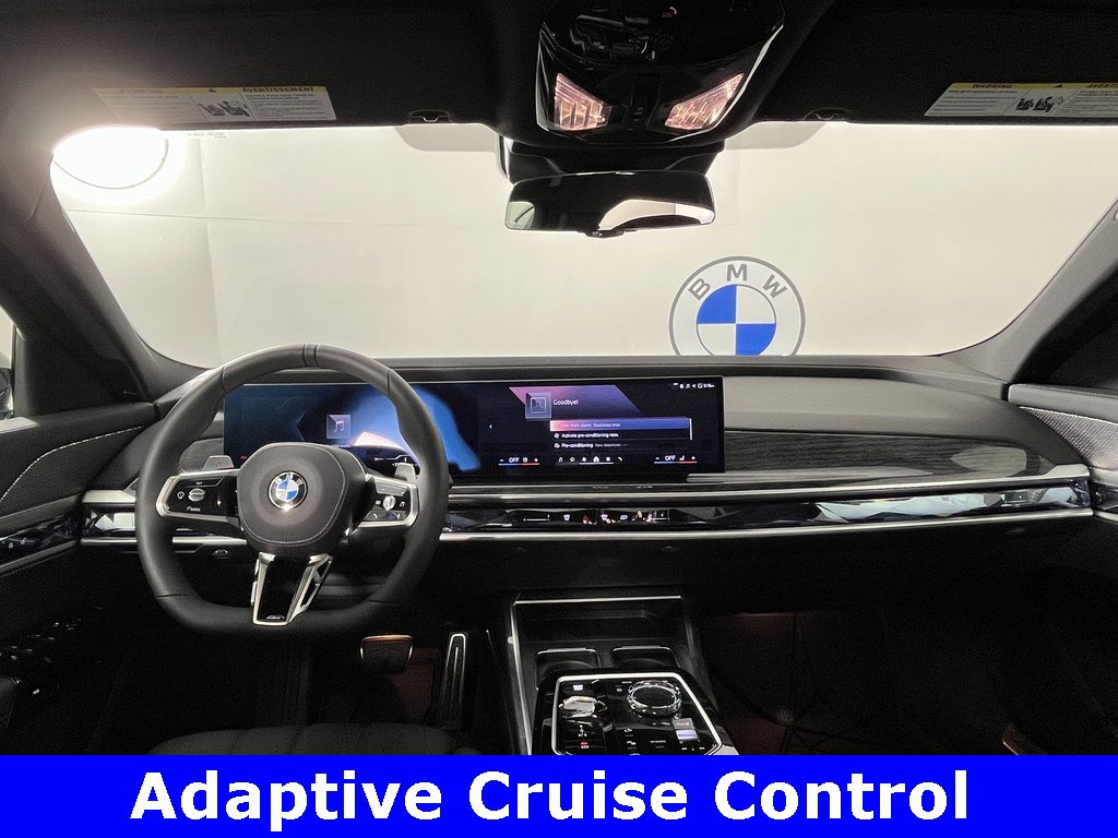 Used 2025 BMW 760i xDrive 760i xDrive w/ Premium Package image 9