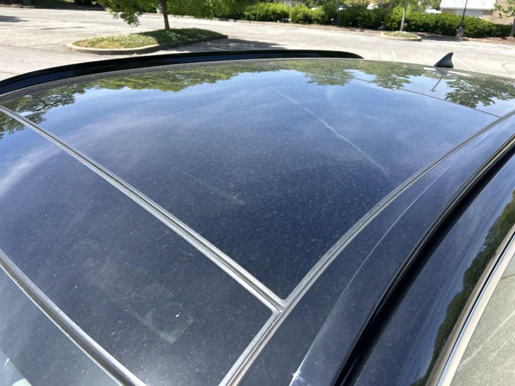 Certified 2025 Hyundai Tucson Limited AWD/4WD image 11