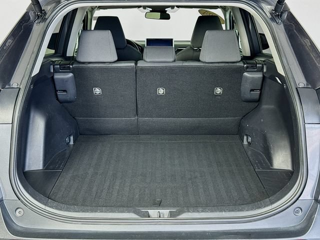 Used 2024 Toyota RAV4 XLE w/ Convenience Package FWD image 27