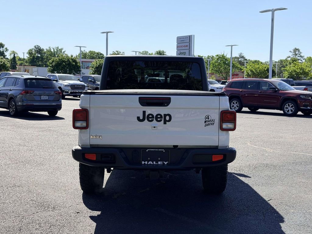 Used 2023 Jeep Gladiator Willys image 23