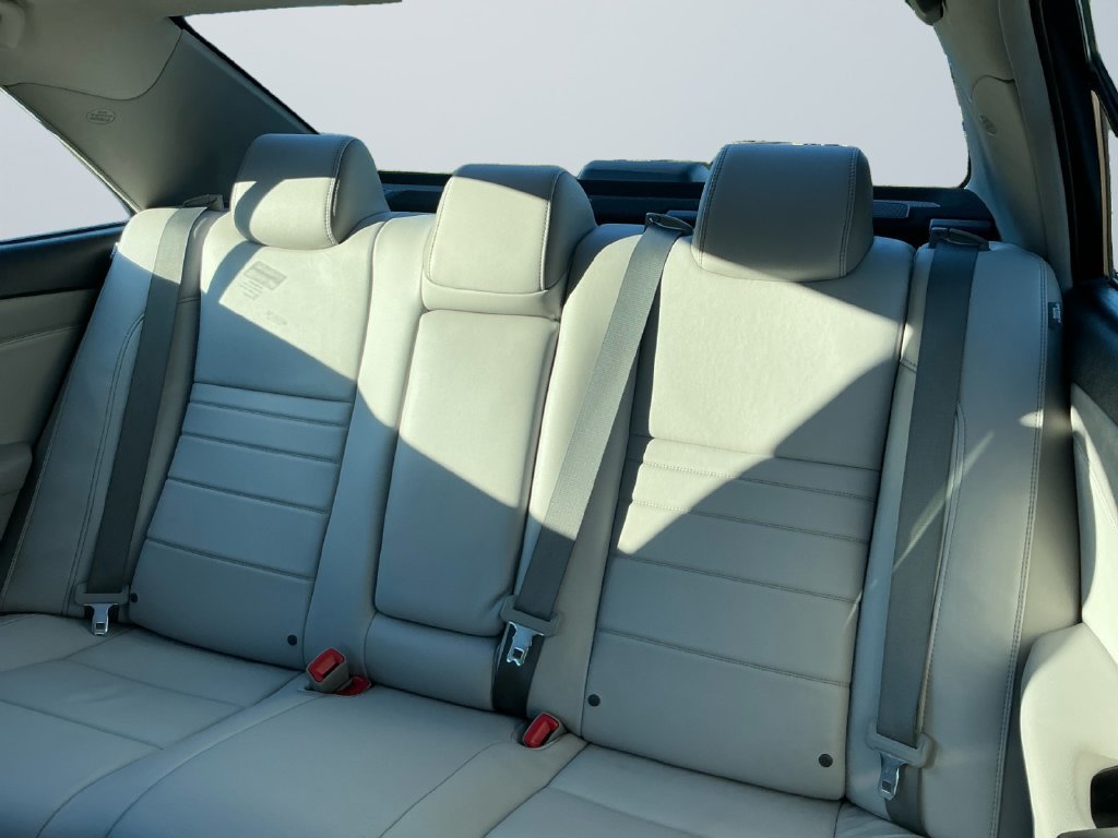 Used 2017 Toyota Camry XLE w/ Moonroof Package FWD image 14