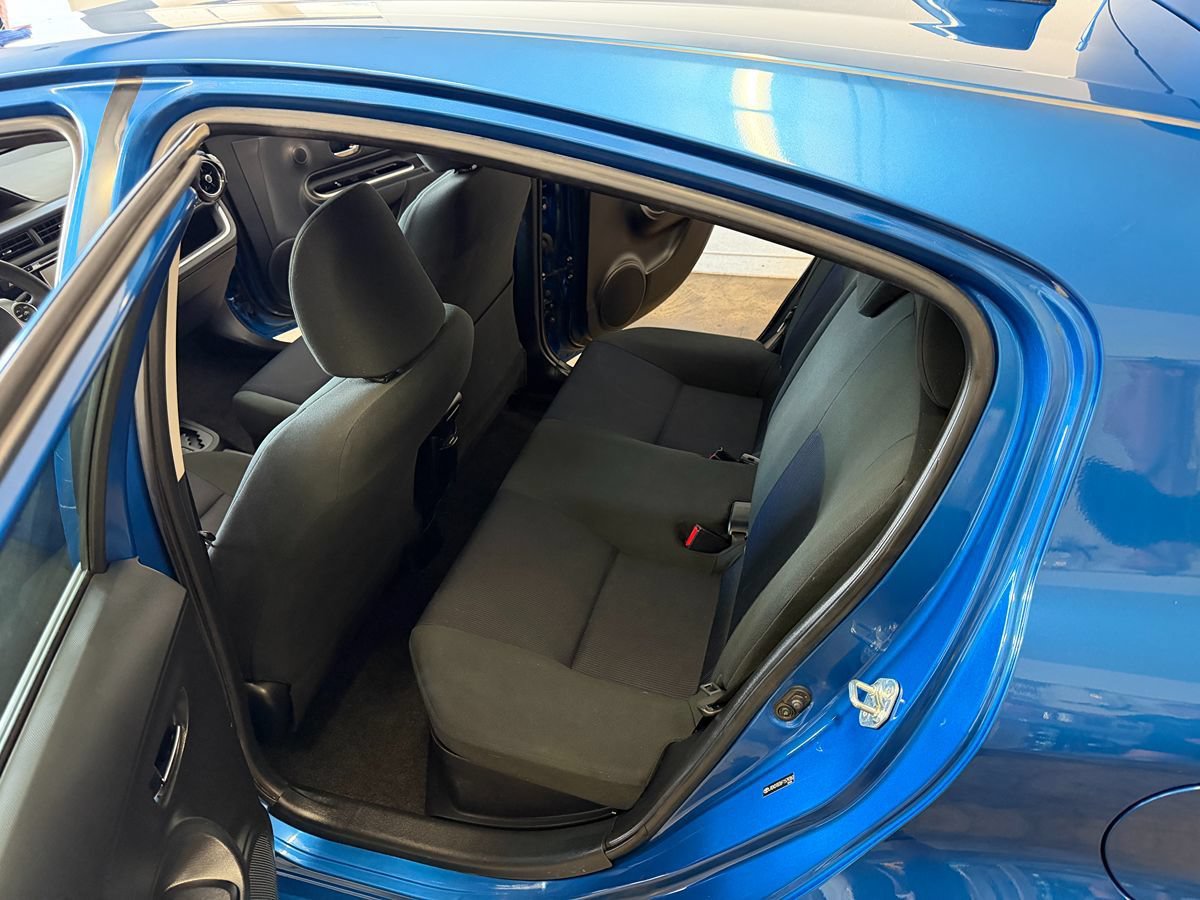 Used 2015 Toyota Prius C Two FWD image 5