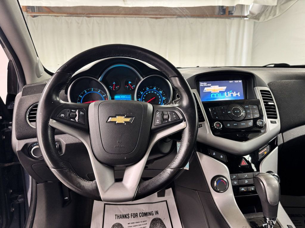 Used 2014 Chevrolet Cruze LT FWD image 13