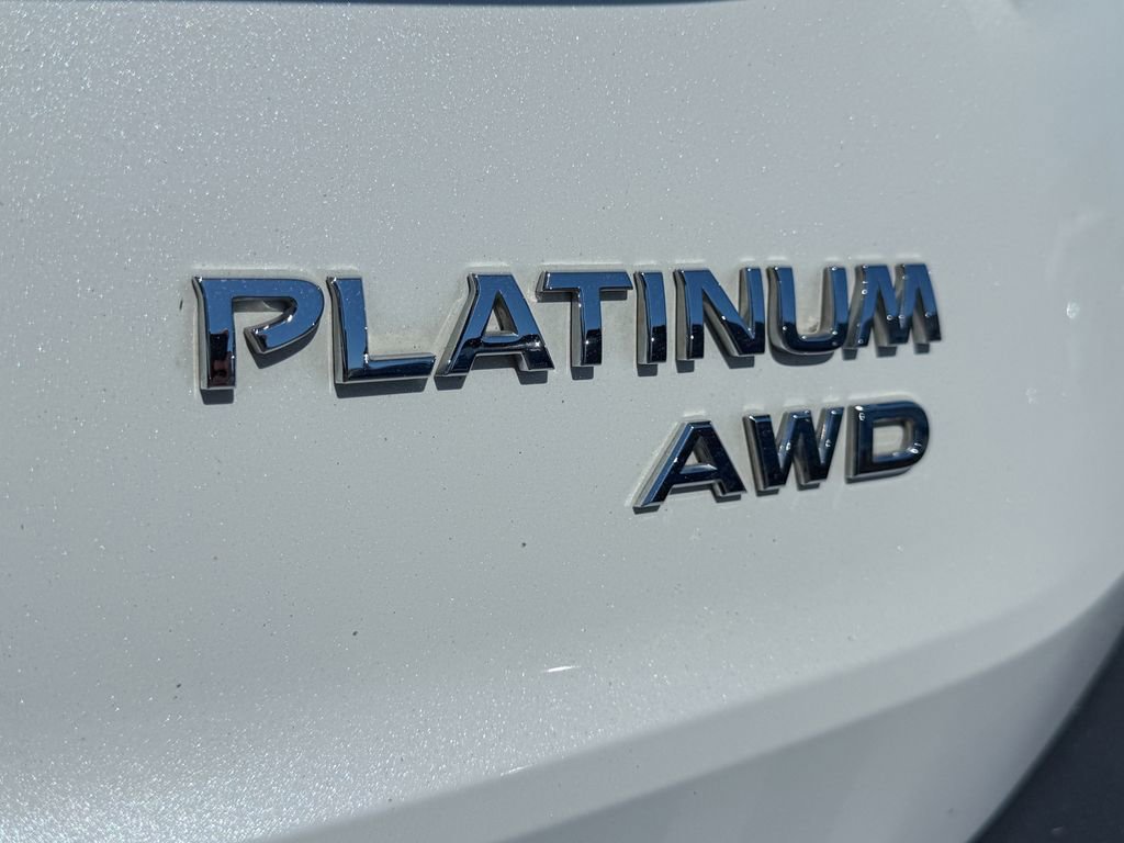 Used 2022 Nissan Rogue Platinum w/ Head-Up Display Package image 6