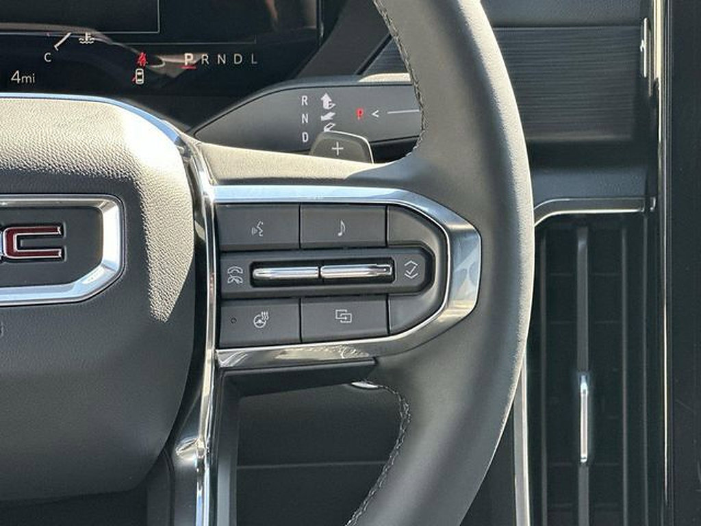 New 2025 GMC Acadia Elevation FWD image 10