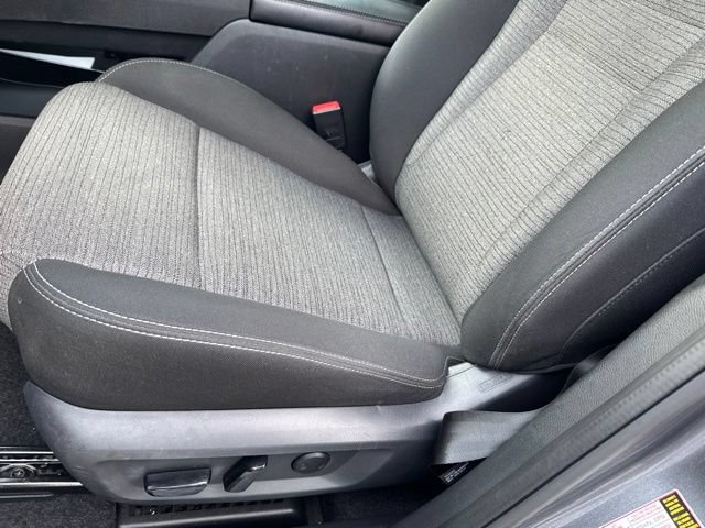 Used 2023 Nissan Rogue SV AWD/4WD image 26