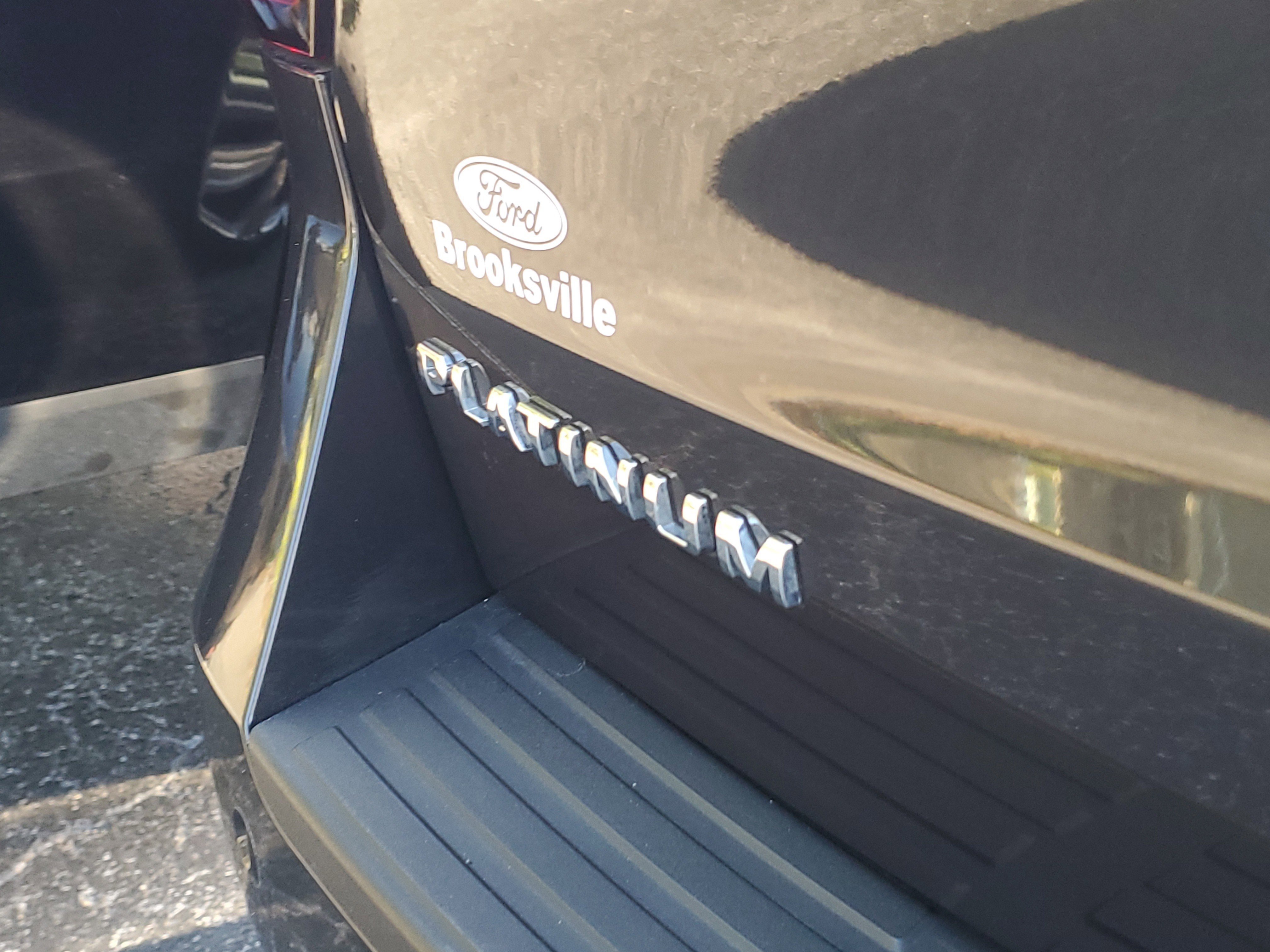 Used 2023 Ford Expedition Platinum image 7