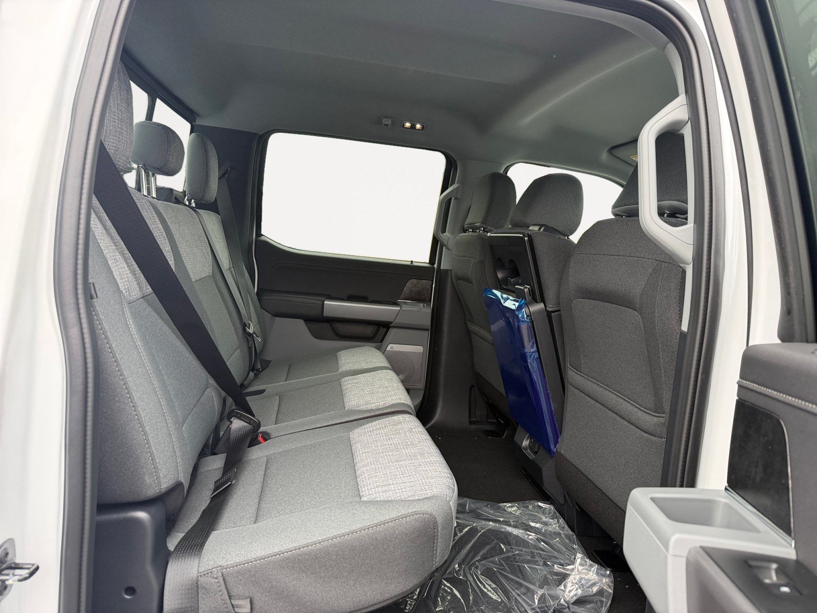 New 2027 Ford F250 XLT w/ XLT Premium Package AWD/4WD image 18