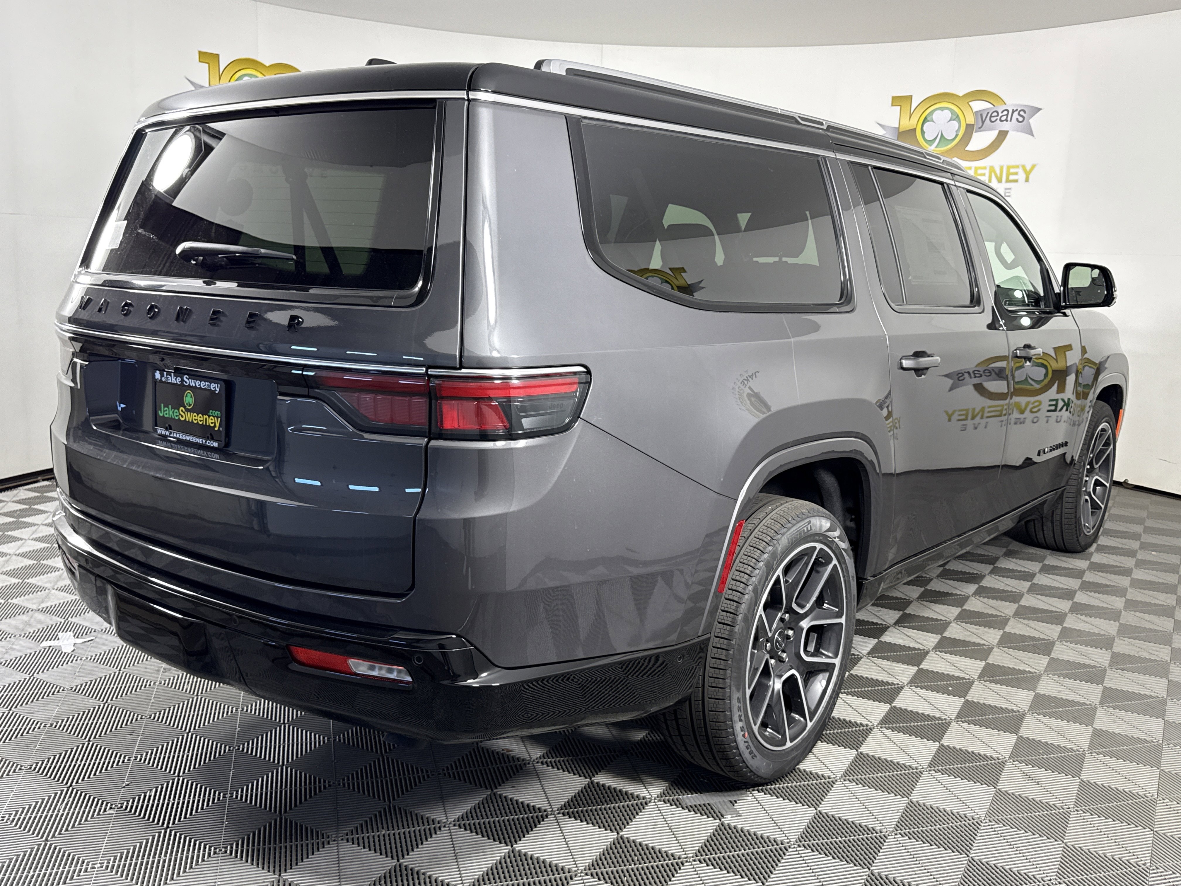 New 2025 Jeep Wagoneer L Series III w/ Quick Order Package 25C Super image 7