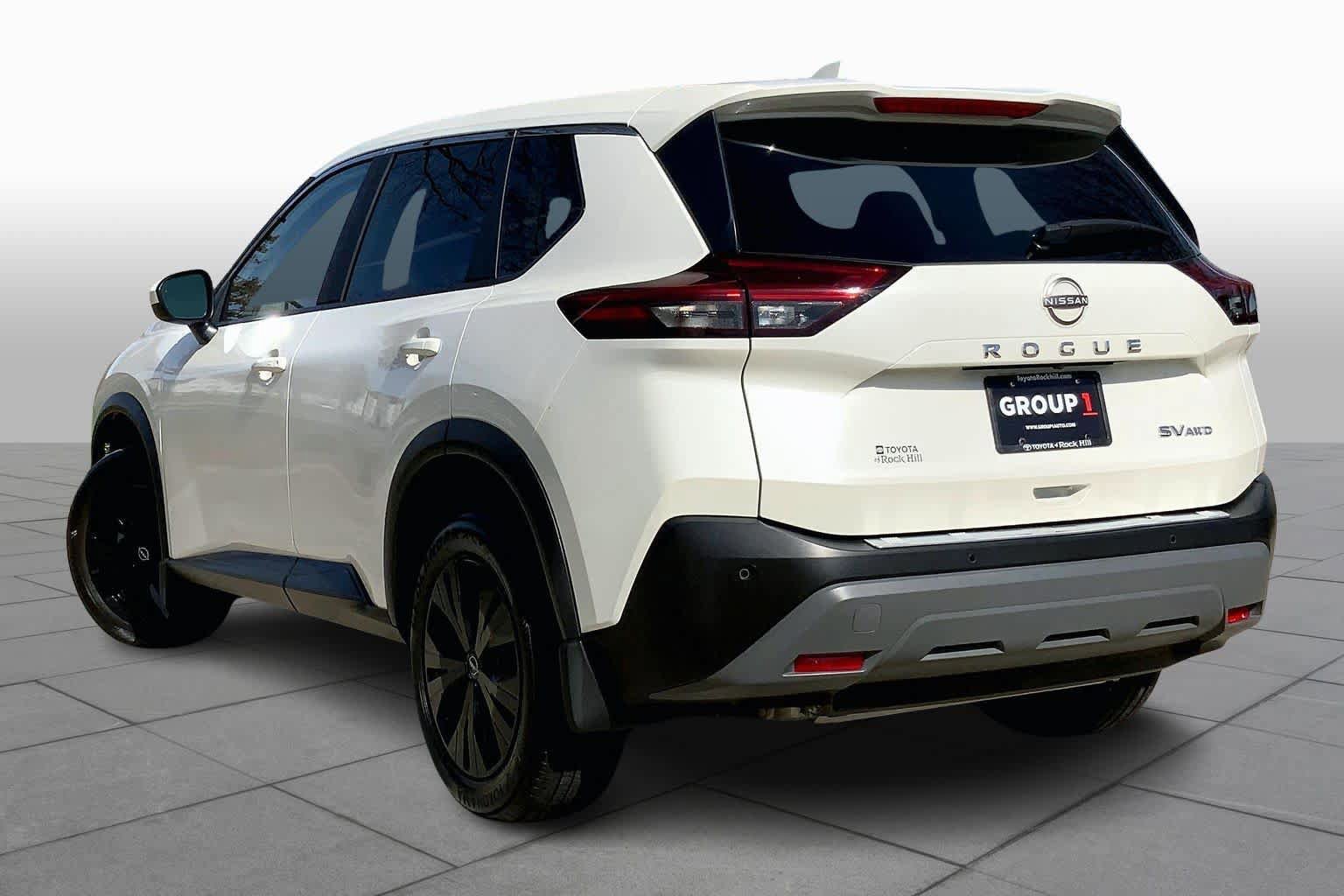 Used 2023 Nissan Rogue SV AWD/4WD image 12