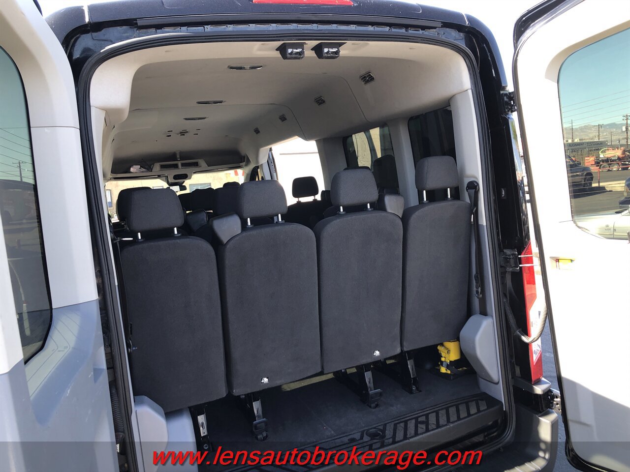 Used 2017 Ford Transit 350 XLT RWD image 14