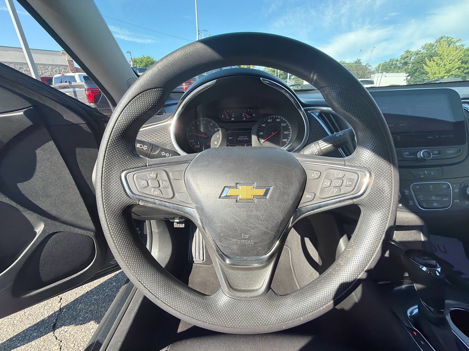 Used 2020 Chevrolet Malibu LT FWD image 25