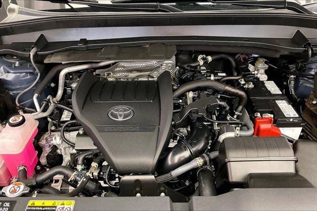 Used 2024 Toyota Grand Highlander Limited image 9